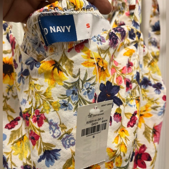 Old Navy floral tie strappy dress. - Picture 2 of 4
